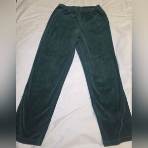 Classic Elements Crushed Green Velvet Elastic Waist Pull On Pants- Size Med